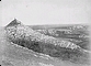 Pyramide et territoire environnant, où l'on peut voir le camp du capitaine Featherstonhaugh v. 1873